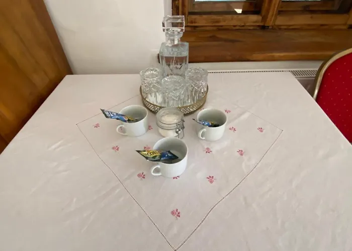 Schlosstaverne Sighartstein Country house *