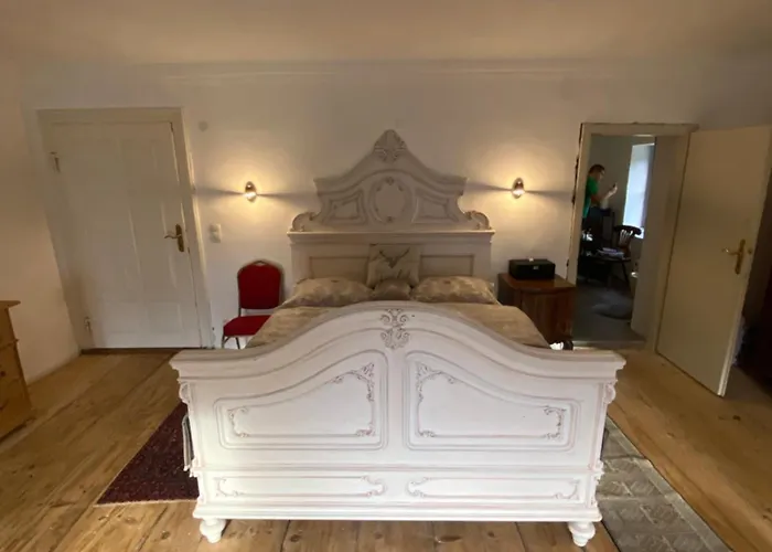 Country house Schlosstaverne Sighartstein